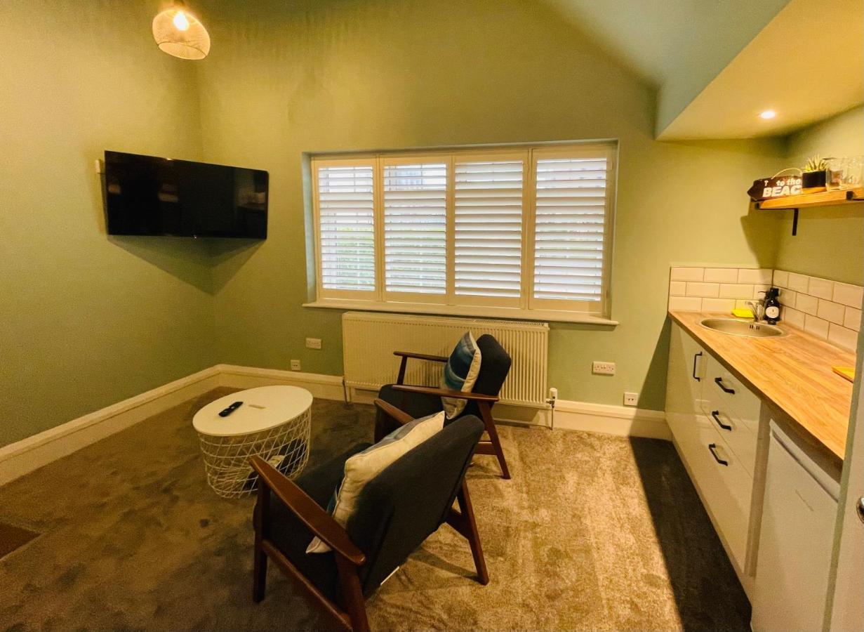 Stone'S Throw, 1 Bed Self-Contained Studio Apartment East Preston Exterior photo